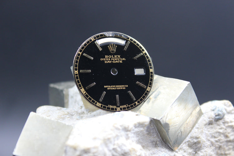 ROLEX DAYDATE 18238 18038 GENUINE BLACK ROMAN MINUTE TRACK DIAL DAMAGED