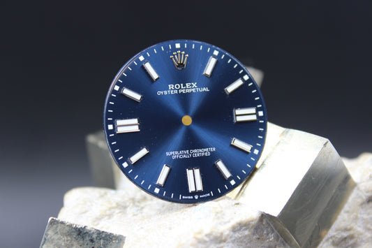 ROLEX OYSTER PERPETUAL 124300 GENUINE DIAL CHROMALIGHT